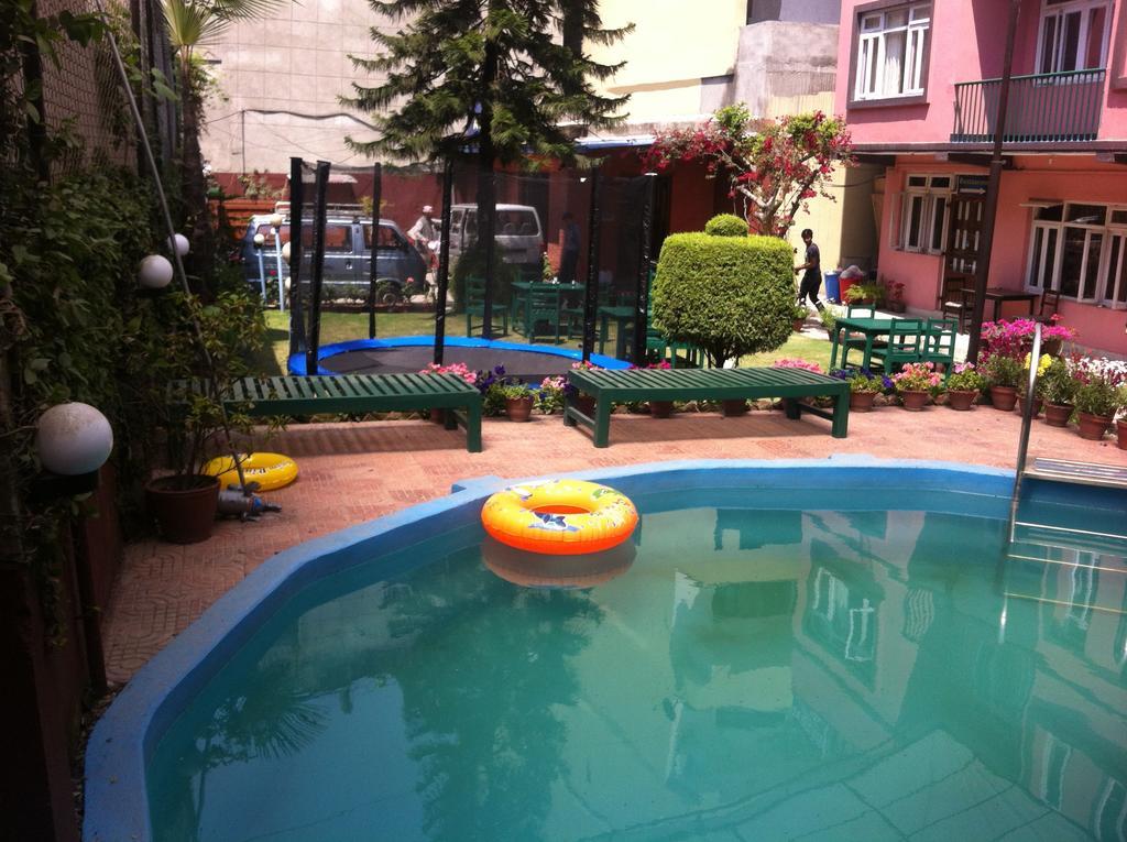 Acme Guest House Kathmandu Esterno foto